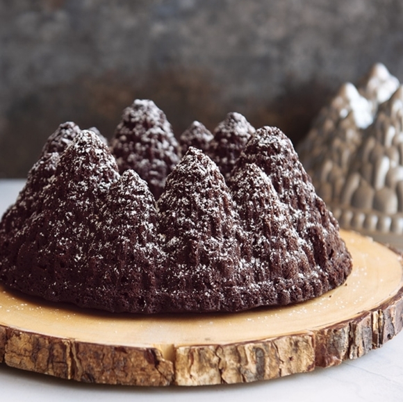 Nordicware Pine Forest Bundt cake Pan - Picture 2 of 12